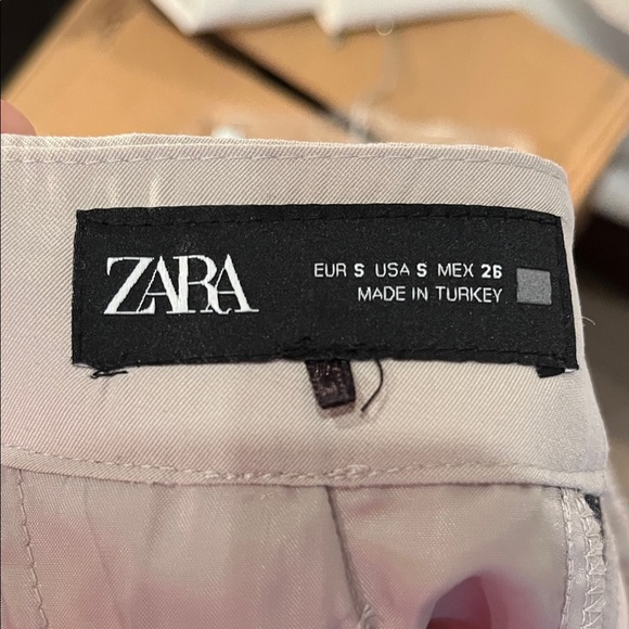 Zara Women's Beige Pants with Black Side Stripe - Picture 3 of 11